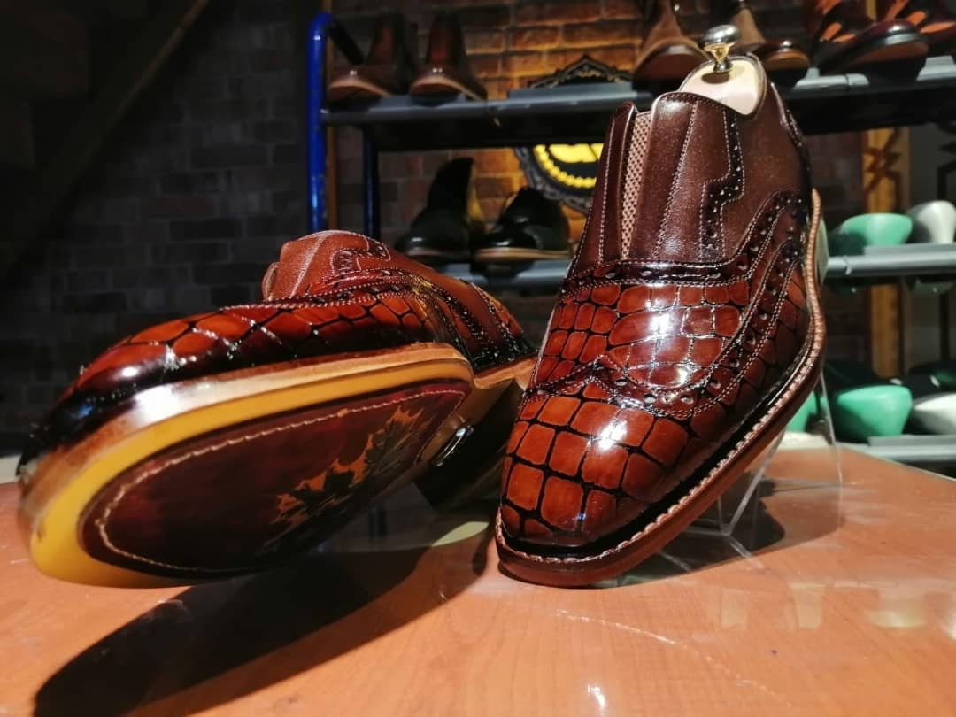 Custom Shoes For Men Leather Loafers For Men Red Alligator Elegant Shoes Made to Order Customizable Premium Quality Luxury Gift For Men