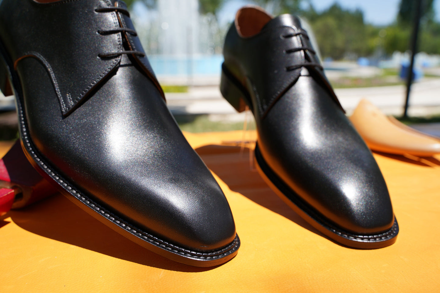 Whole Cut Black Oxford Men Shoes Leather Handmade Customized Made To Order Shoes Men Oxford Shoes Casual Men Shoes Premium Quality